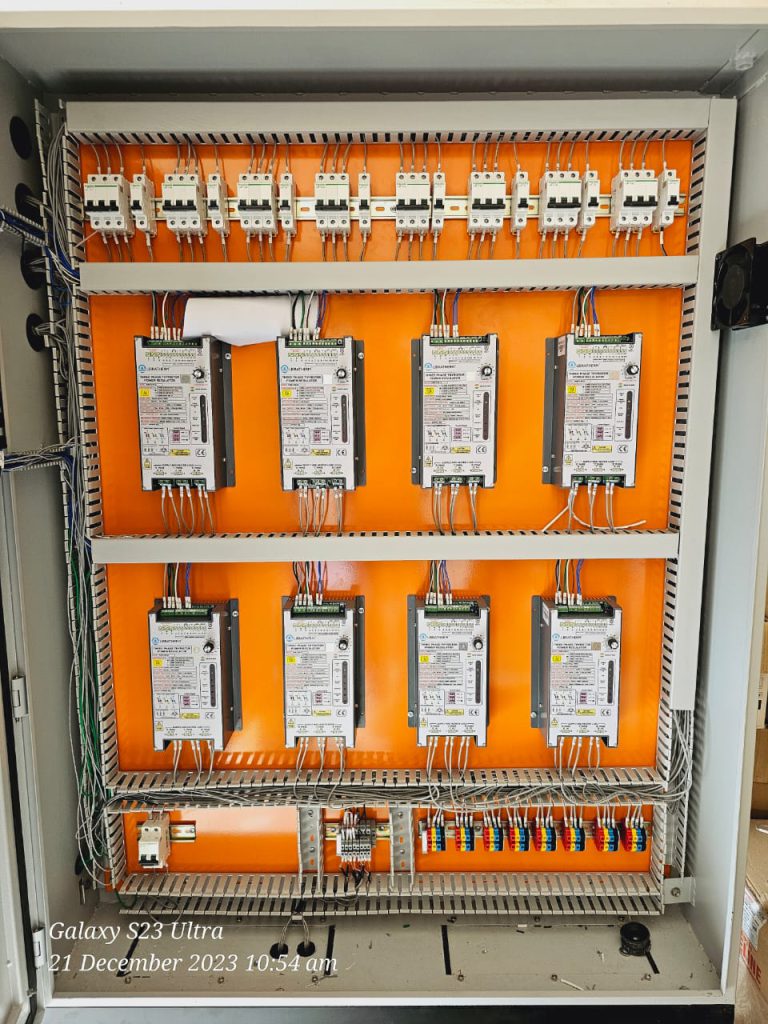 Thyristor controller panel